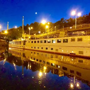 Bateau-hôtel Florentina Boat