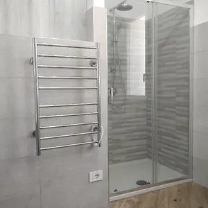 Albaria Rooms-apartments Italia