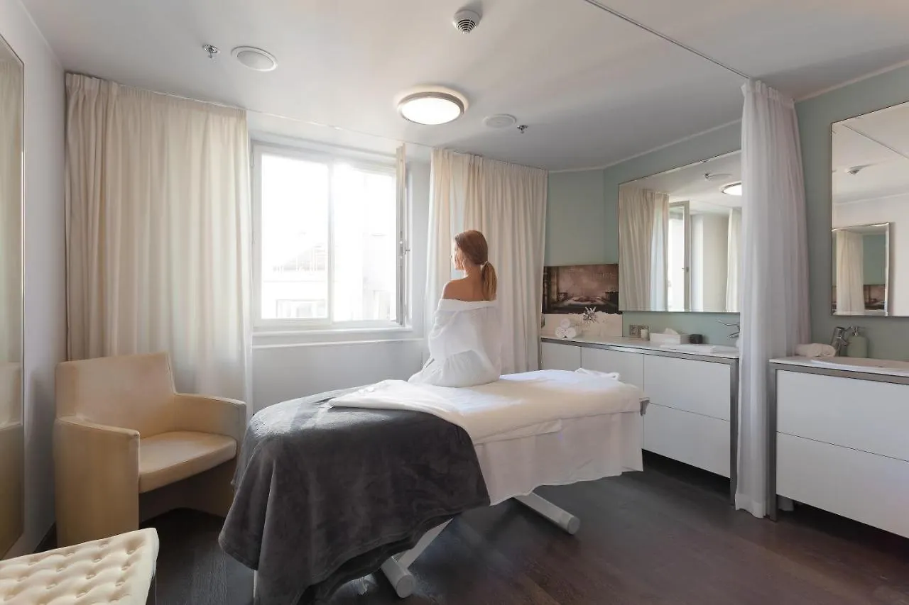Old Town Square Residence By Emblem Prague Aparthotel