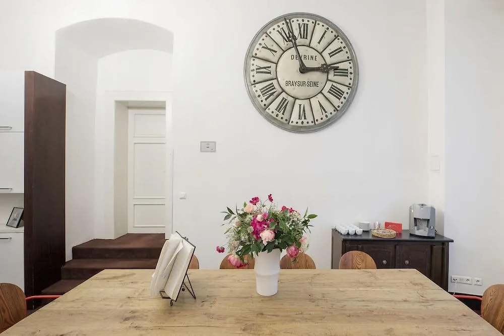 Old Town Square Residence By Emblem Prague
