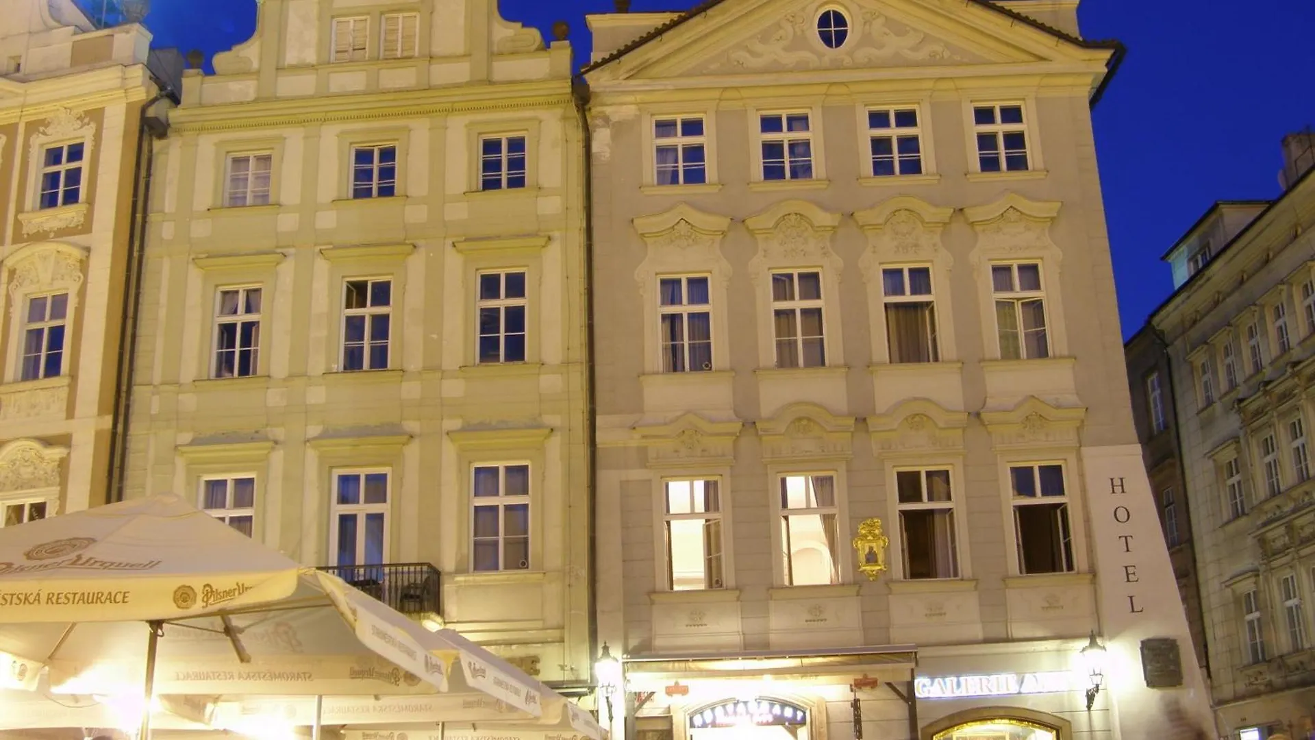 Apart Otel Old Town Square Residence By Emblem Prag